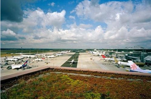 法兰克福国际机场屋顶花园-成都青望园林景观设计公司