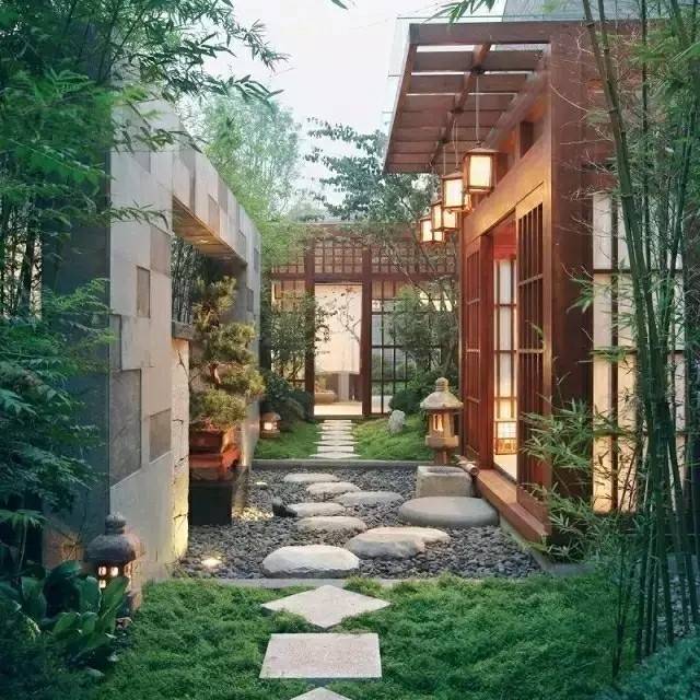 一楼20至30平米小院设计实景图-青望私家花园设计-1