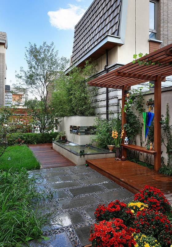 联排别墅小型花园设计图片-青望私家花园设计-1