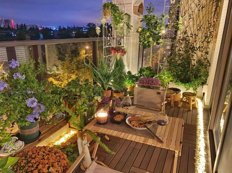 如何把阳台打造成一个小花园，阳台小花园实景图片-成都青望园林景观设计公司-1