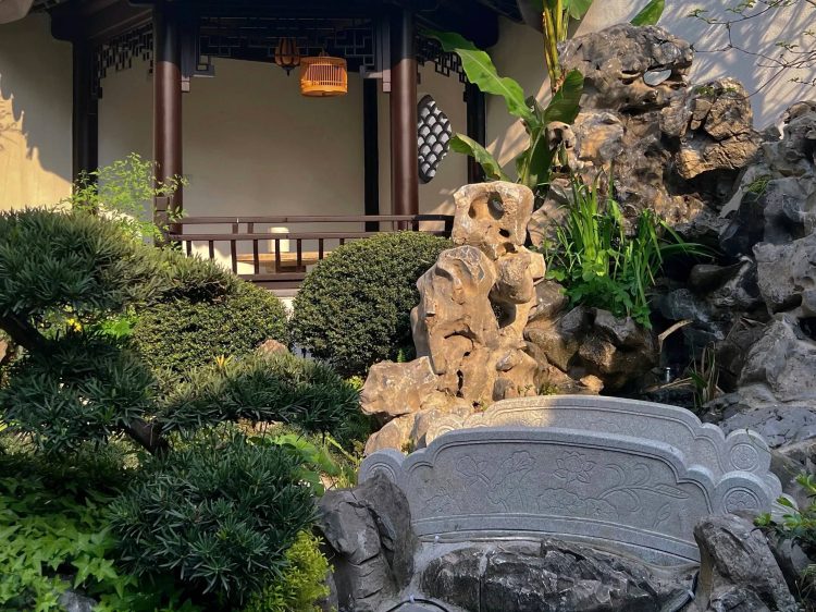 中式别墅庭院设计实景图片-成都青望园林景观设计公司