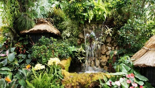 水景瀑布花园——都市里的世外桃源-成都青望园林景观设计公司