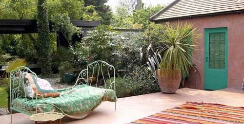 热带花园设计（英国私家花园案例）_阳台和私家小花园设计参考案例-成都青望园林景观设计公司